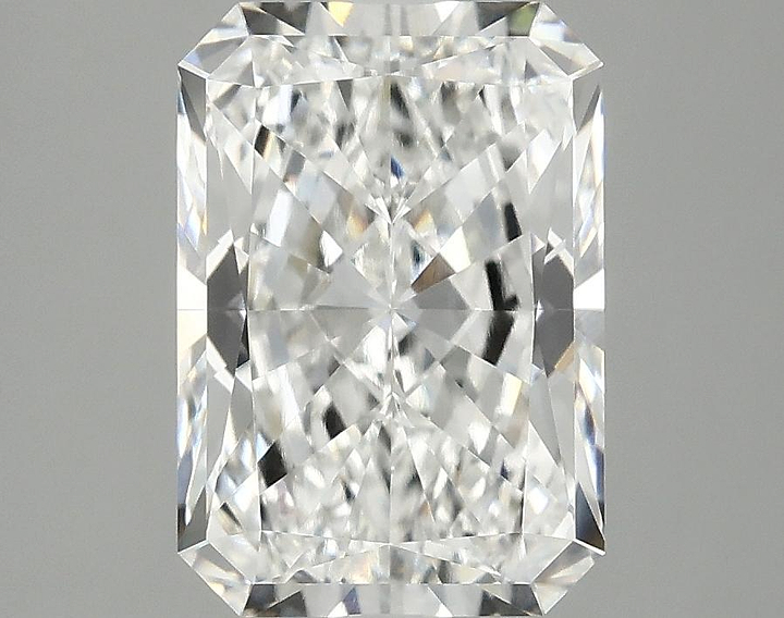 3.04 Carat Radiant Shaped Ideal Cut VVS2 IGI Certified Lab Grown Diamond