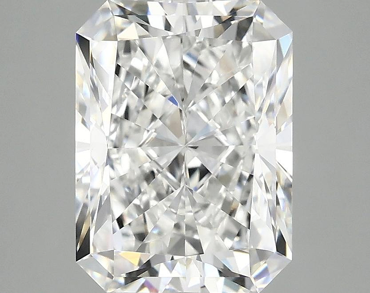 3.03 Carat Radiant Shaped Excellent Cut VVS2 IGI Certified Lab Grown Diamond
