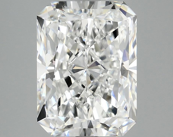 3.86 Carat Radiant Shaped Excellent Cut VVS2 IGI Certified Lab Grown Diamond