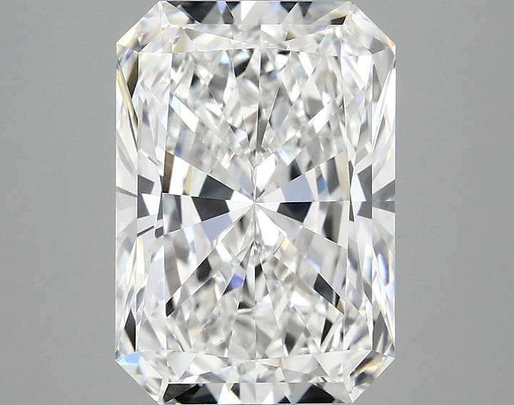 4.19 Carat Radiant Shaped Ideal Cut VVS2 IGI Certified Lab Grown Diamond
