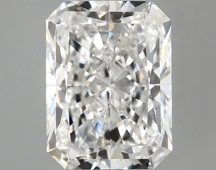 3.05 Carat Radiant Shaped Excellent Cut VS1 IGI Certified Lab Grown Diamond