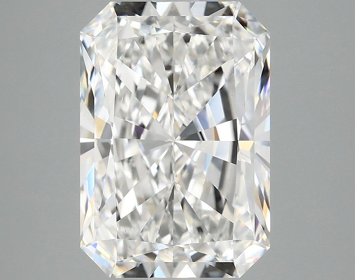 4.1 Carat Radiant Shaped Ideal Cut VVS2 IGI Certified Lab Grown Diamond