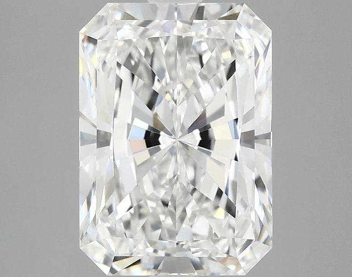 3.05 Carat Radiant Shaped Ideal Cut VVS2 IGI Certified Lab Grown Diamond