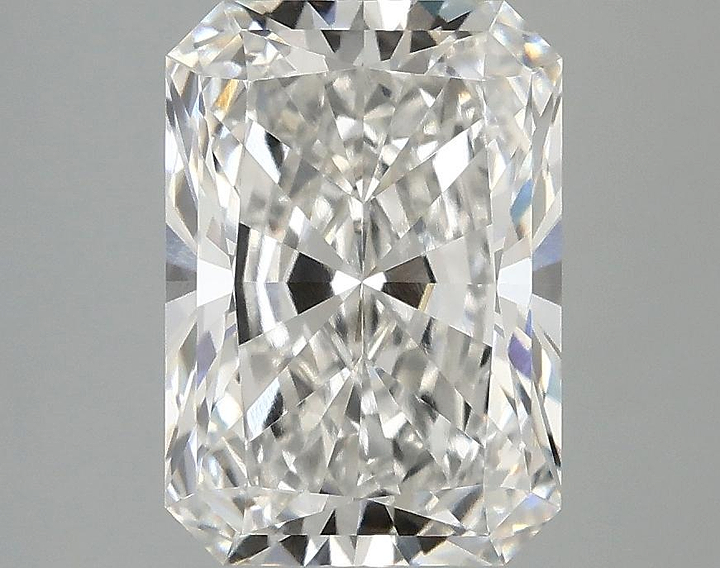 3.09 Carat Radiant Shaped Ideal Cut VVS2 IGI Certified Lab Grown Diamond