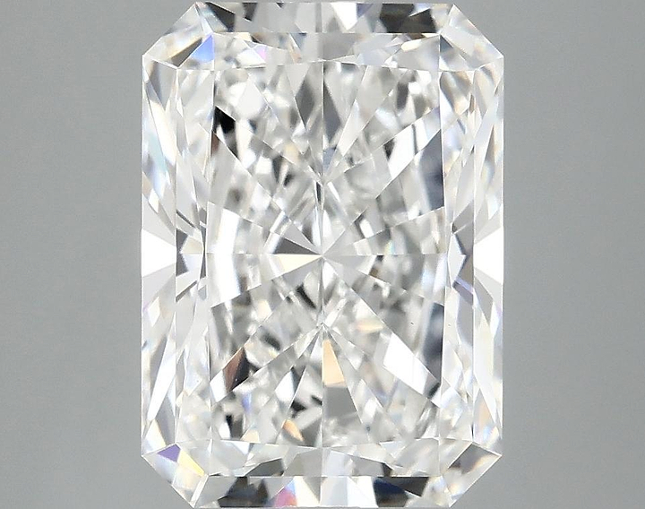4.05 Carat Radiant Shaped Excellent Cut VS1 IGI Certified Lab Grown Diamond
