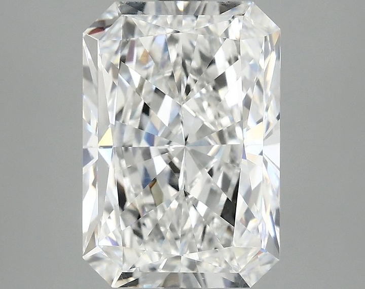 3.86 Carat Radiant Shaped Ideal Cut VS1 IGI Certified Lab Grown Diamond