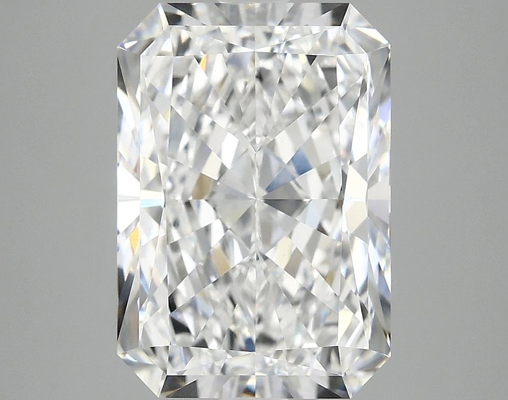 4.19 Carat Radiant Shaped Ideal Cut VVS2 IGI Certified Lab Grown Diamond