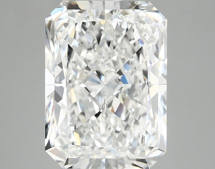 4.07 Carat Radiant Shaped Excellent Cut VS1 IGI Certified Lab Grown Diamond