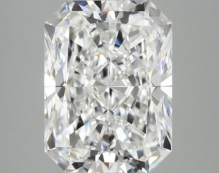 3.95 Carat Radiant Shaped Excellent Cut VVS2 IGI Certified Lab Grown Diamond