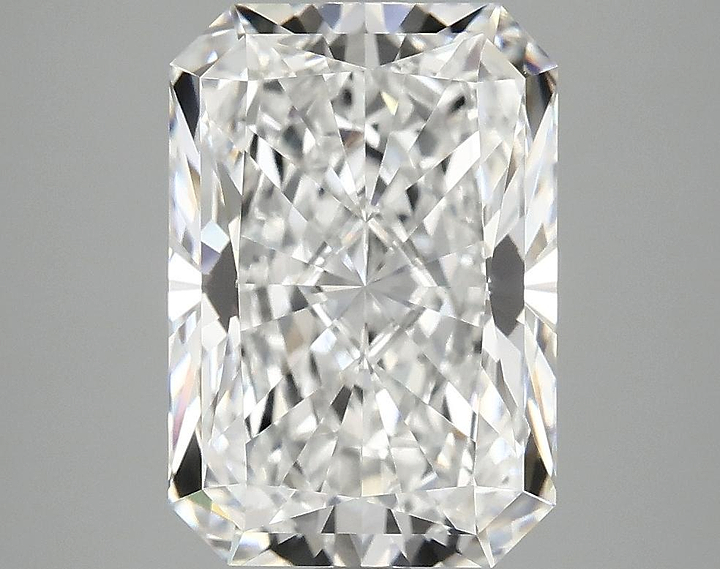 4.05 Carat Radiant Shaped Ideal Cut VVS2 IGI Certified Lab Grown Diamond