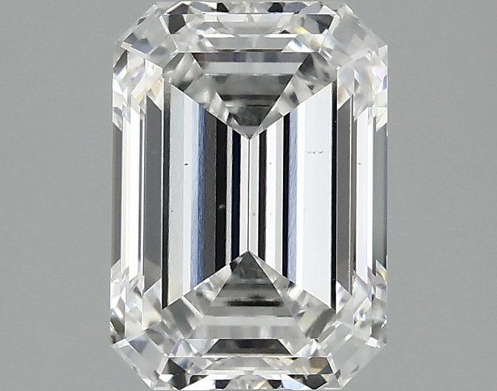 2.1 Carat Emerald Shaped Ideal Cut VS2 IGI Certified Lab Grown Diamond