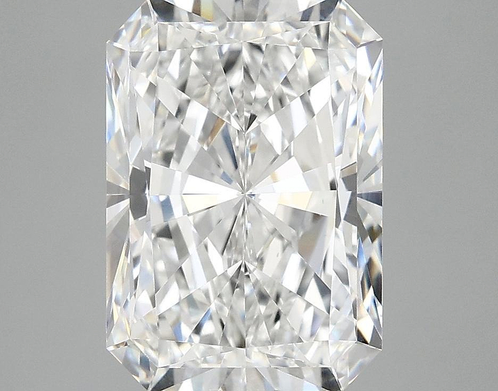 3.94 Carat Radiant Shaped Ideal Cut VS1 IGI Certified Lab Grown Diamond