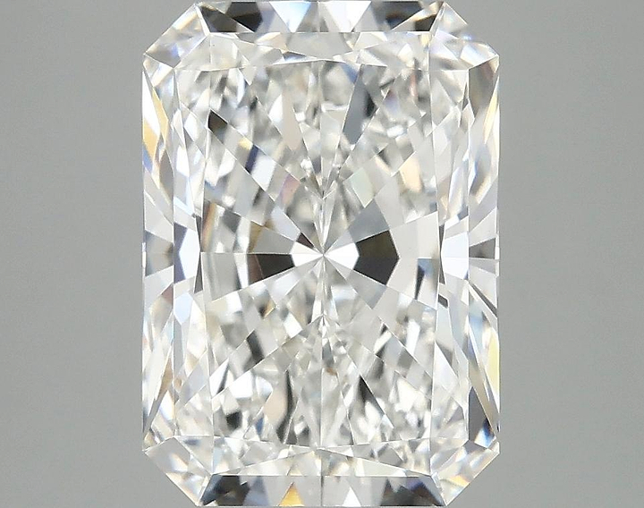 4.1 Carat Radiant Shaped Ideal Cut VVS2 IGI Certified Lab Grown Diamond