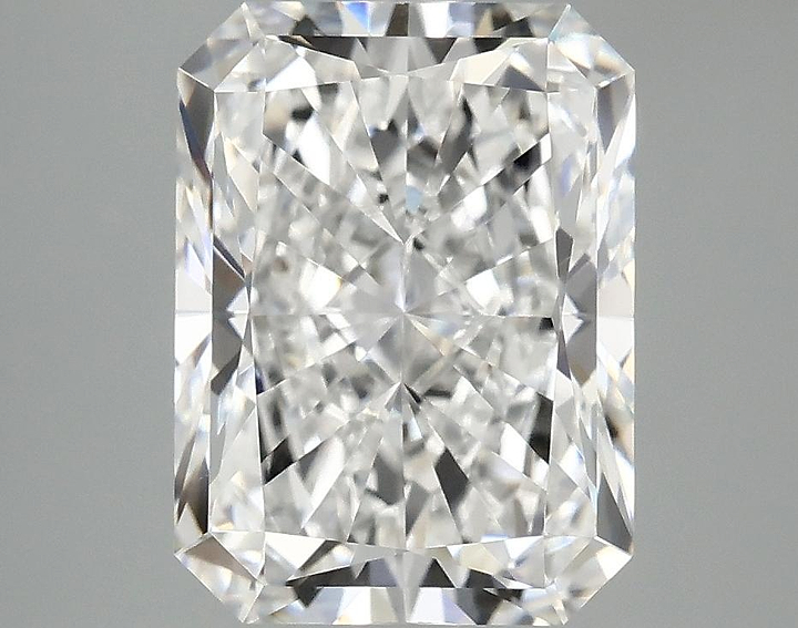 4.09 Carat Radiant Shaped Excellent Cut VVS2 IGI Certified Lab Grown Diamond