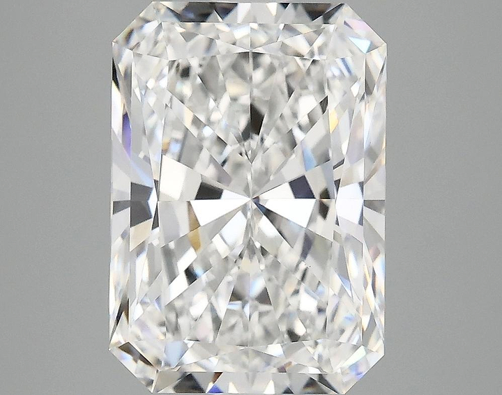 4.1 Carat Radiant Shaped Ideal Cut VVS2 IGI Certified Lab Grown Diamond