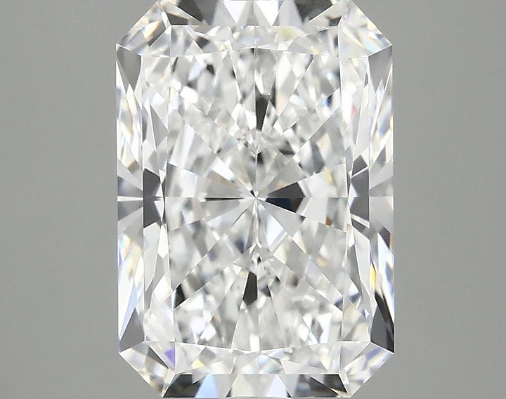 3.03 Carat Radiant Shaped Ideal Cut VVS2 IGI Certified Lab Grown Diamond