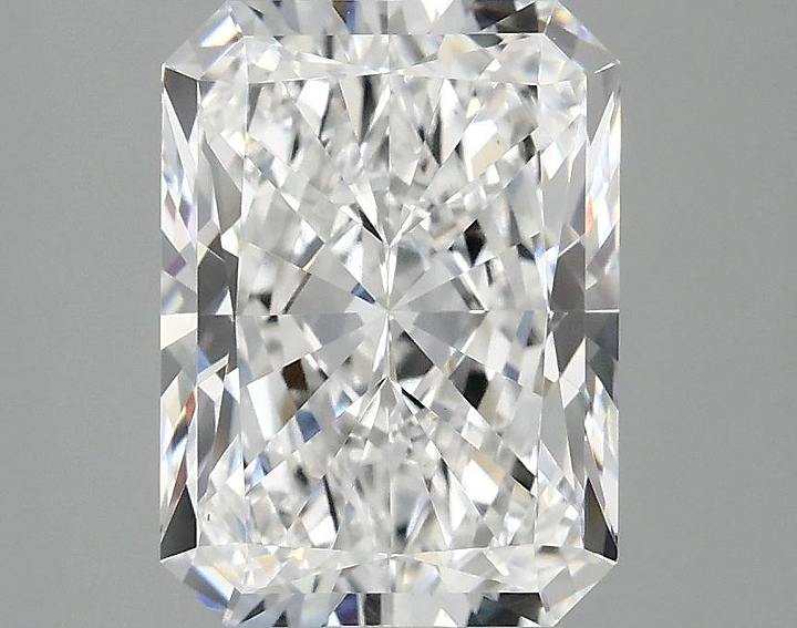 3.06 Carat Radiant Shaped Excellent Cut VS1 IGI Certified Lab Grown Diamond