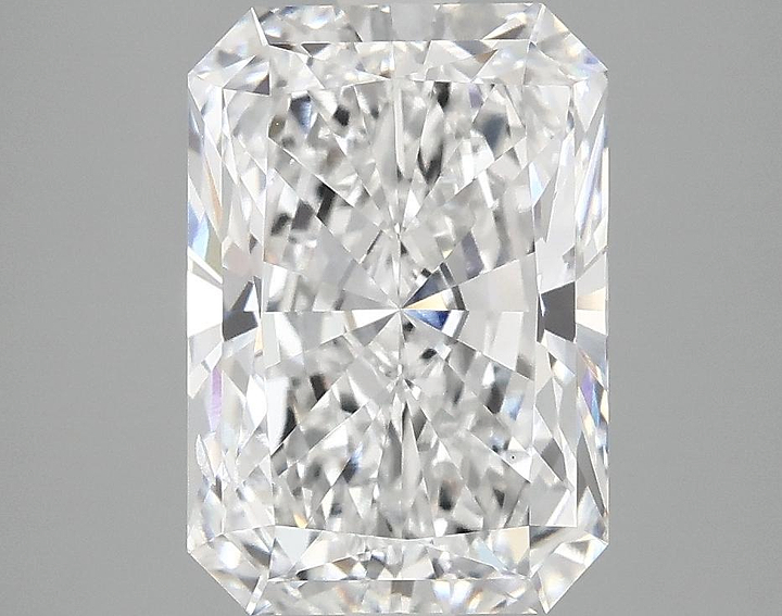 3.54 Carat Radiant Shaped Ideal Cut SI1 IGI Certified Lab Grown Diamond
