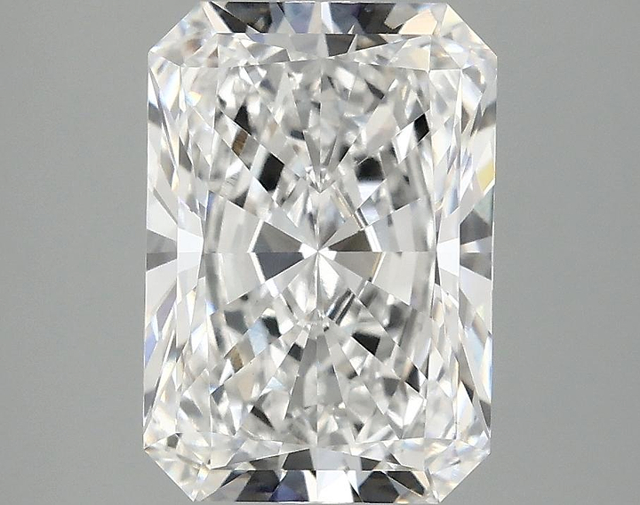 3.1 Carat Radiant Shaped Ideal Cut VVS2 IGI Certified Lab Grown Diamond