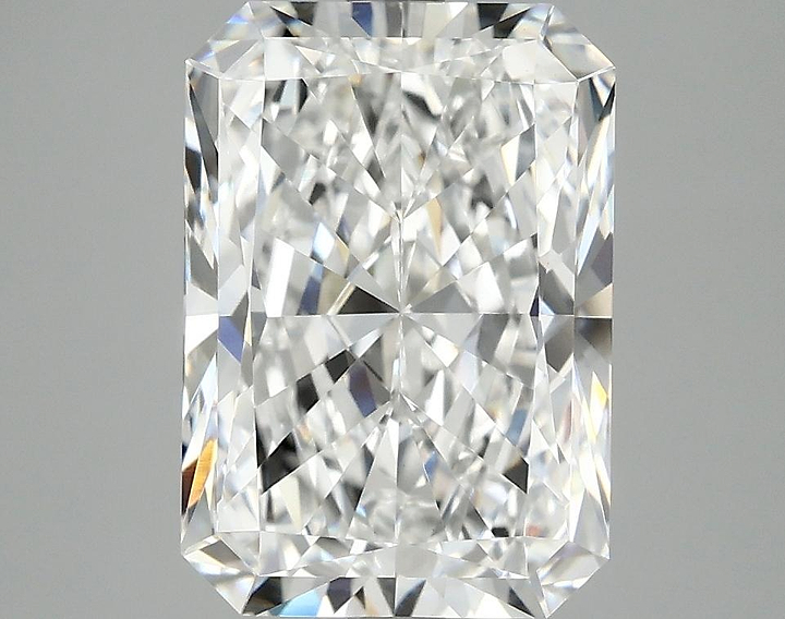 4.04 Carat Radiant Shaped Ideal Cut VVS2 IGI Certified Lab Grown Diamond
