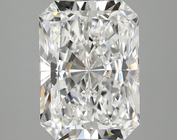 3.07 Carat Radiant Shaped Ideal Cut VVS2 IGI Certified Lab Grown Diamond