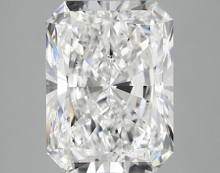 4.01 Carat Radiant Shaped Excellent Cut VS2 IGI Certified Lab Grown Diamond