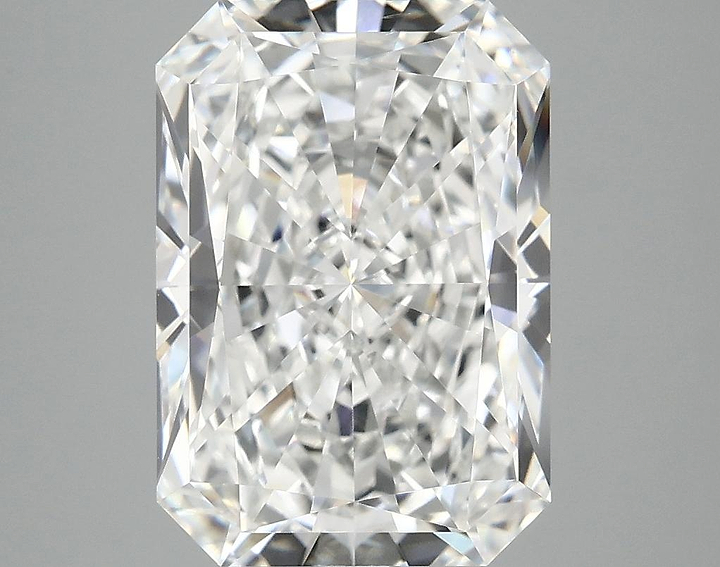 4.08 Carat Radiant Shaped Ideal Cut VS1 IGI Certified Lab Grown Diamond
