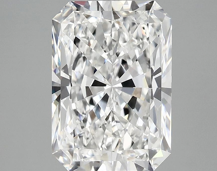 3.04 Carat Radiant Shaped Ideal Cut VVS2 IGI Certified Lab Grown Diamond