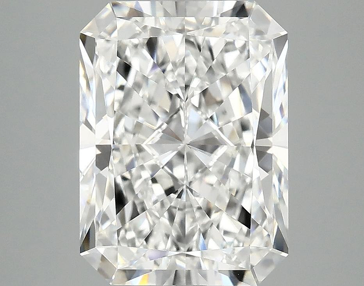 3.85 Carat Radiant Shaped Excellent Cut VVS2 IGI Certified Lab Grown Diamond
