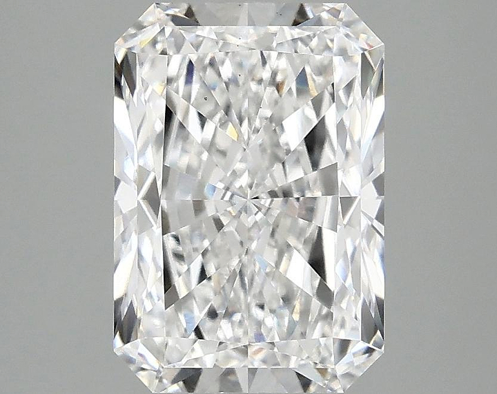 2.51 Carat Radiant Shaped Ideal Cut VS2 IGI Certified Lab Grown Diamond