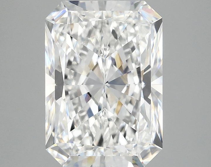 4.02 Carat Radiant Shaped Ideal Cut VVS2 IGI Certified Lab Grown Diamond