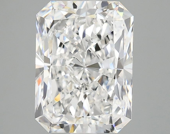 3.08 Carat Radiant Shaped Excellent Cut VVS2 IGI Certified Lab Grown Diamond