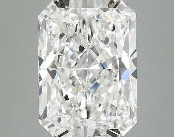 3.03 Carat Radiant Shaped Excellent Cut VS1 IGI Certified Lab Grown Diamond