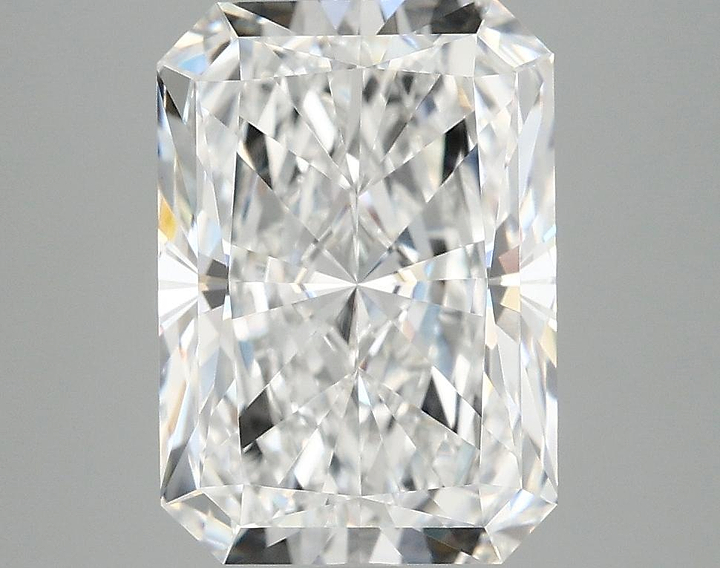 4.18 Carat Radiant Shaped Ideal Cut VVS2 IGI Certified Lab Grown Diamond