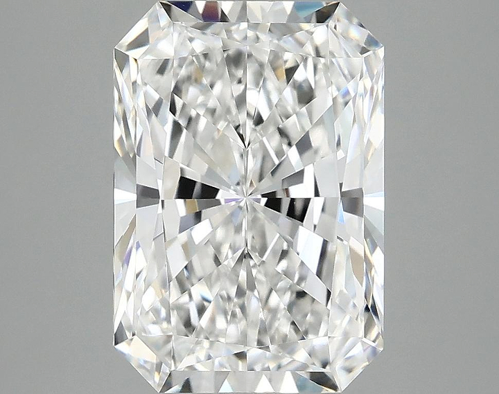 3.88 Carat Radiant Shaped Ideal Cut VVS2 IGI Certified Lab Grown Diamond