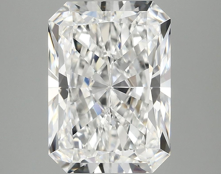 4.05 Carat Radiant Shaped Ideal Cut VVS2 IGI Certified Lab Grown Diamond