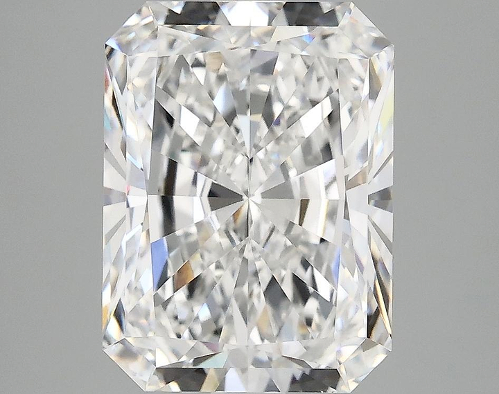 4.02 Carat Radiant Shaped Excellent Cut VVS2 IGI Certified Lab Grown Diamond