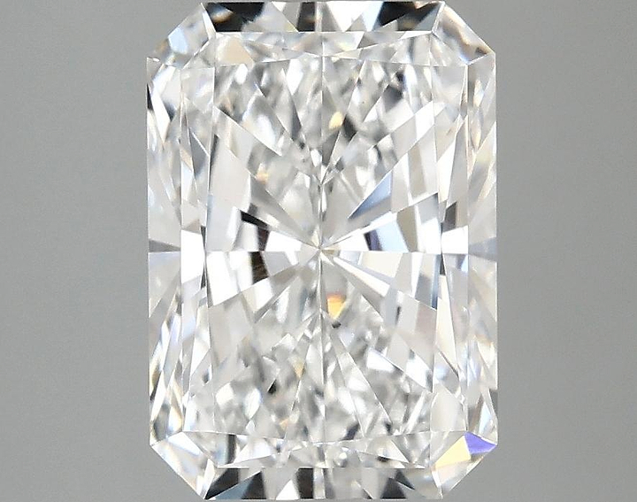 3.04 Carat Radiant Shaped Ideal Cut VVS2 IGI Certified Lab Grown Diamond