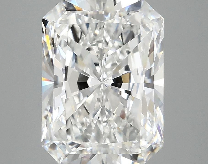 4.03 Carat Radiant Shaped Excellent Cut VVS2 IGI Certified Lab Grown Diamond