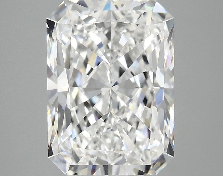 4.06 Carat Radiant Shaped Excellent Cut VS1 IGI Certified Lab Grown Diamond