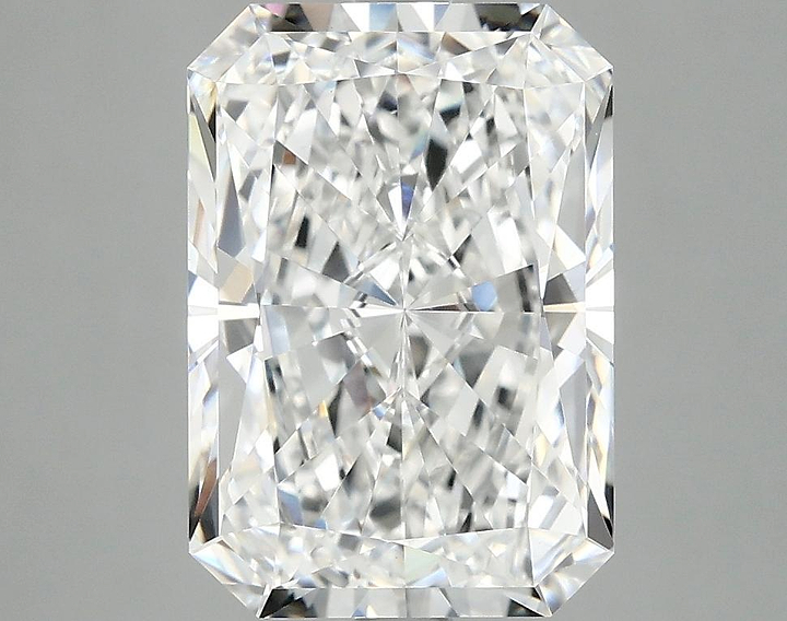 4.05 Carat Radiant Shaped Ideal Cut VVS2 IGI Certified Lab Grown Diamond