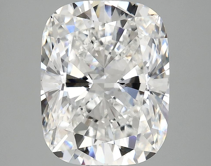 4.1 Carat Cushion Shaped Excellent Cut VS1 IGI Certified Lab Grown Diamond