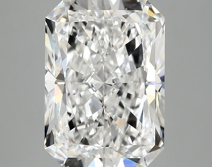 3.91 Carat Radiant Shaped Ideal Cut VVS2 IGI Certified Lab Grown Diamond
