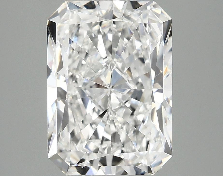 3.03 Carat Radiant Shaped Ideal Cut VVS2 IGI Certified Lab Grown Diamond