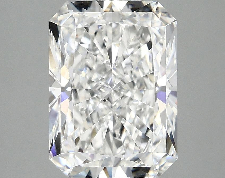 3.05 Carat Radiant Shaped Excellent Cut VS1 IGI Certified Lab Grown Diamond