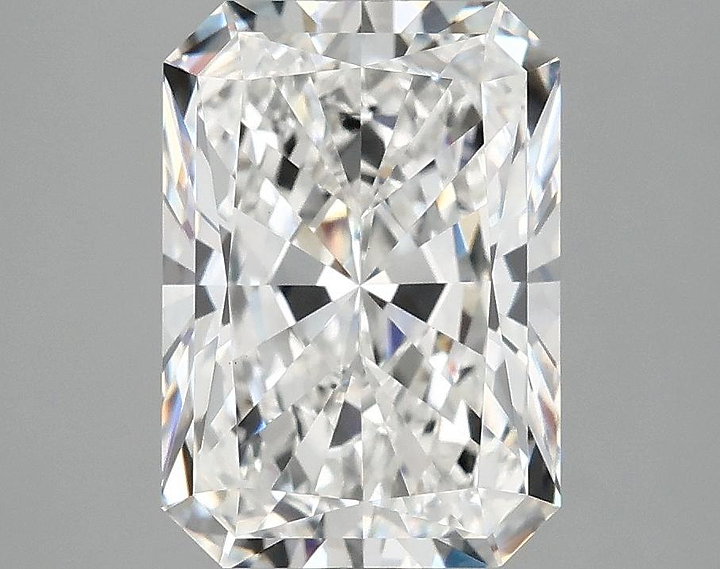 3.87 Carat Radiant Shaped Ideal Cut VVS2 IGI Certified Lab Grown Diamond