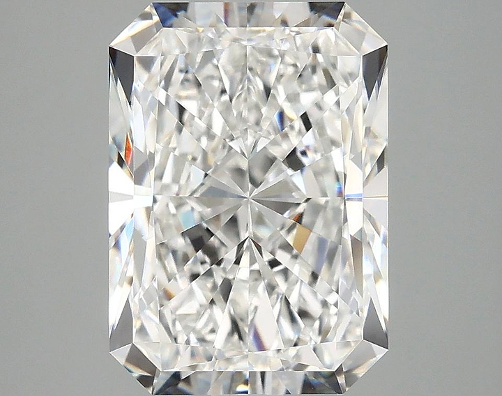 4.02 Carat Radiant Shaped Ideal Cut VVS2 IGI Certified Lab Grown Diamond