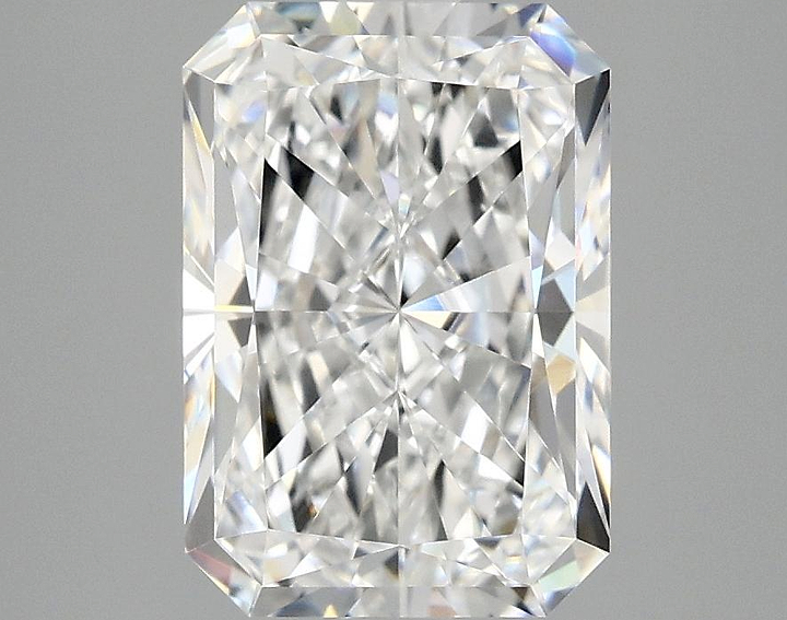 3.08 Carat Radiant Shaped Ideal Cut VS1 IGI Certified Lab Grown Diamond