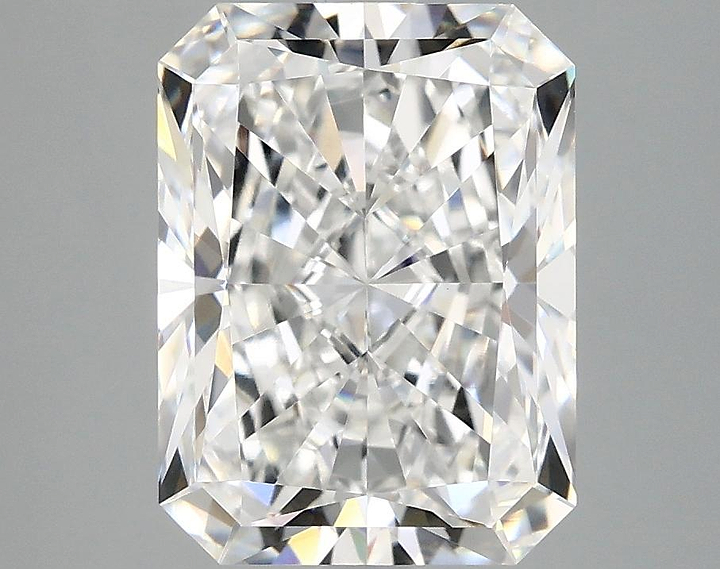 3.88 Carat Radiant Shaped Excellent Cut VVS2 IGI Certified Lab Grown Diamond