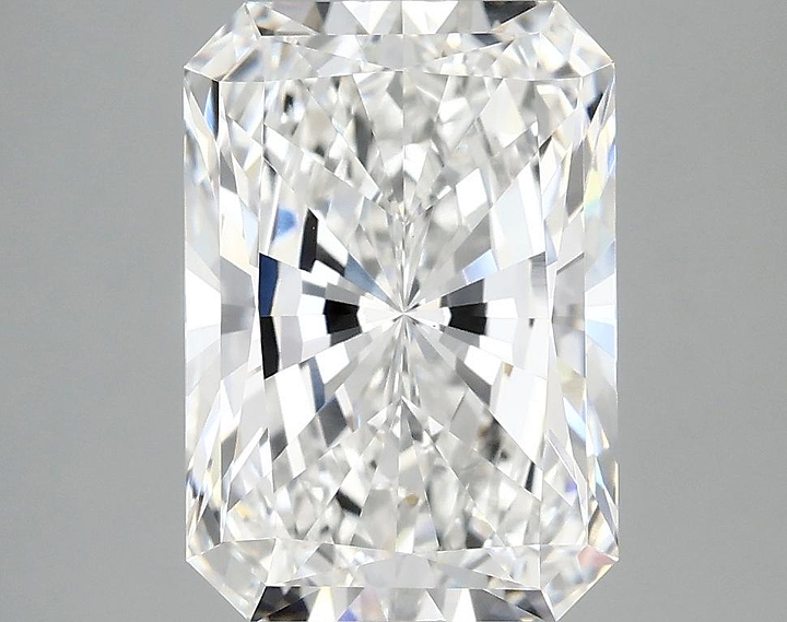 4.03 Carat Radiant Shaped Ideal Cut VVS2 IGI Certified Lab Grown Diamond